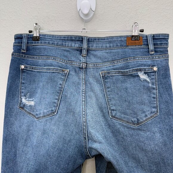 Judy Blue Boyfriend Fit Distressed Stretch Denim Jeans JB82217MD Womens sz 13/31 - Picture 7 of 8